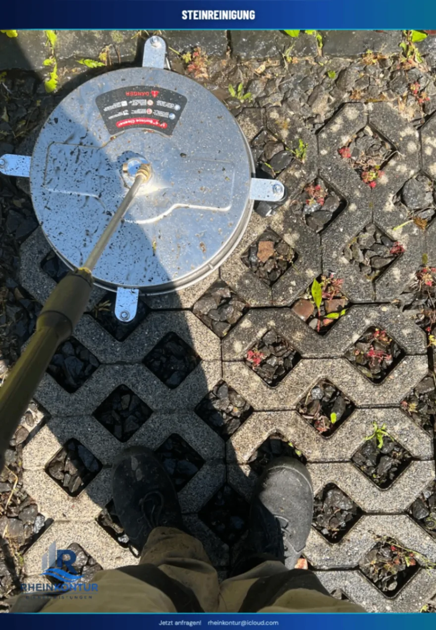 Reinigung von Rasengittersteinen und Pflasterflächen