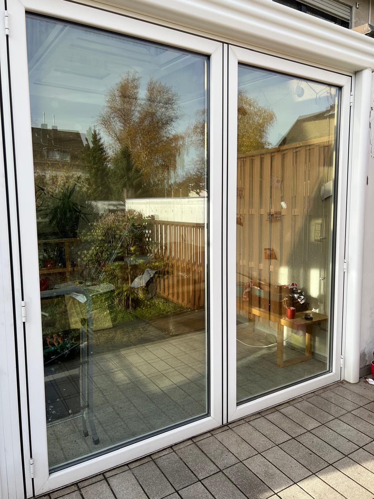 Glasreinigung – gereinigte Terrassentür